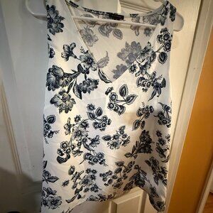 Ann Taylor Toile Mixed Media V-Neck Shell – Night Sky – Size XL